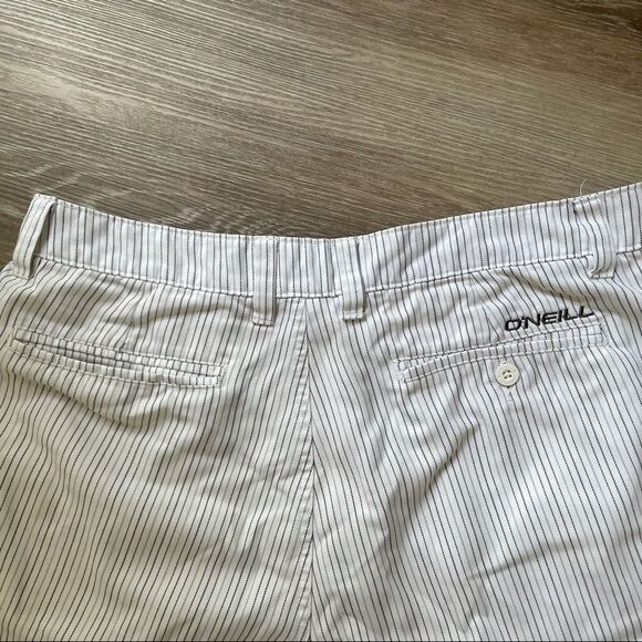 Men’s O’Neill white striped bermuda shorts - Picture 11 of 11